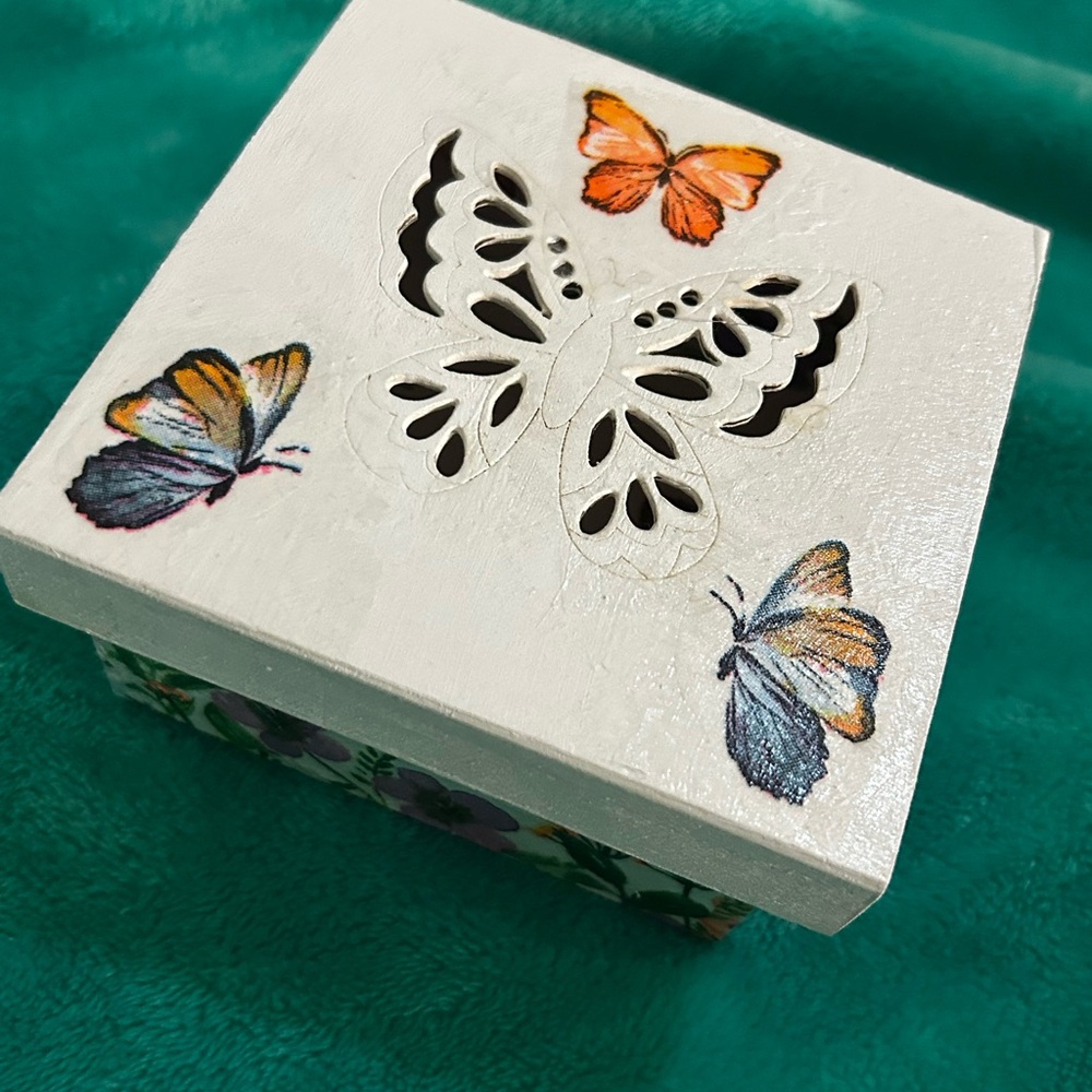 Butterfly Decorated White Box
